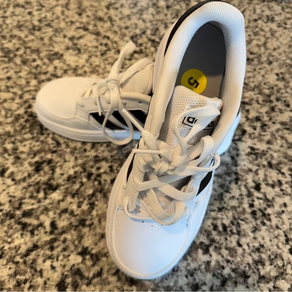 Adidas Kids White and Black Striped Sneakers. - Picture 4 of 4